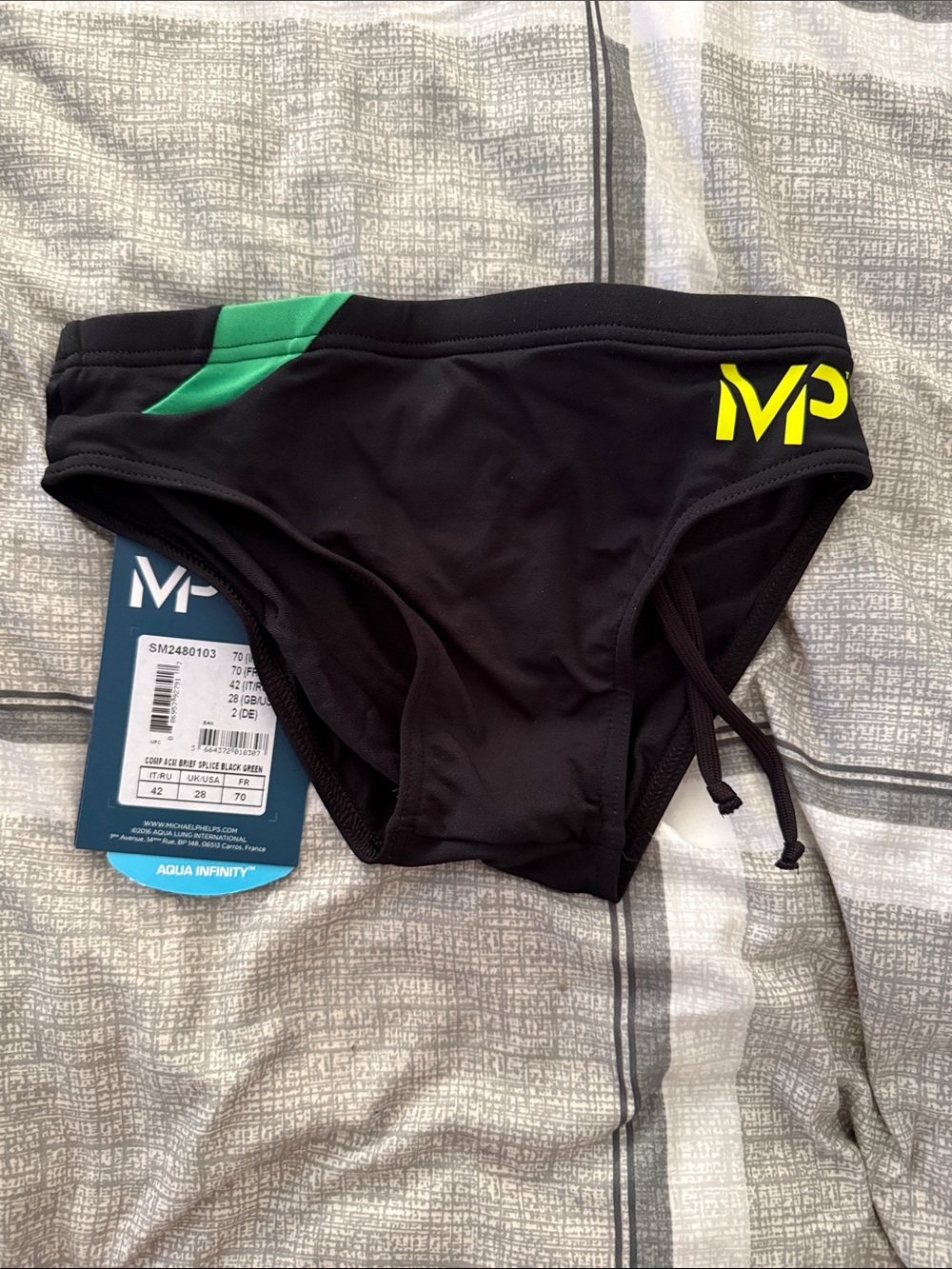 Michael Phelps MP Team Swimwear Box - back  & Yellow and green